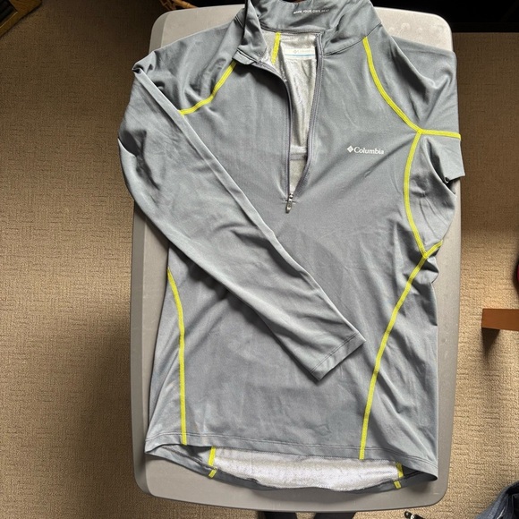 Columbia Omni heat lined base layer  Gray and Yellow half zip - Picture 5 of 5